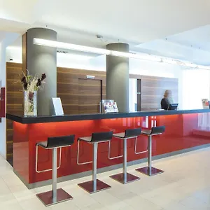 *** Otel Austria Trend Beim Theresianum Avusturya